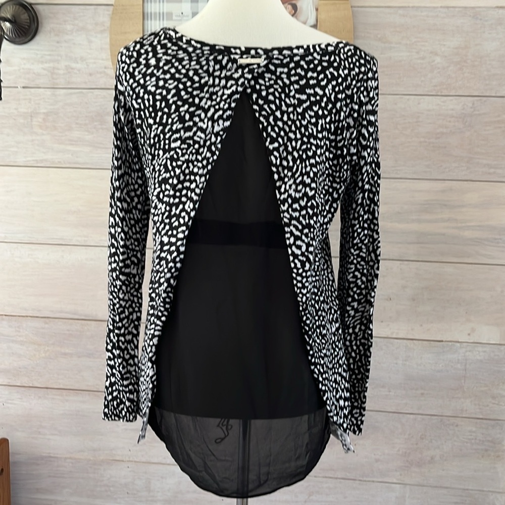 Michael Kors Black and White Patterned Women's Top XS - Picture 3 of 5